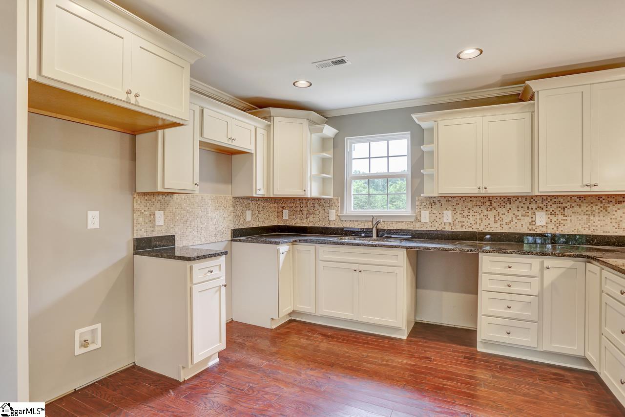 540 Brashears Road Campobello, SC 29322 - Photo 9 of 28