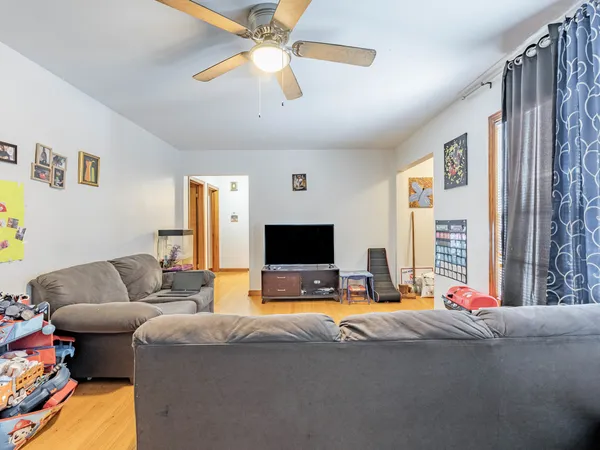$165,000 | 580 Hirsch Avenue, Calumet City, IL 60409