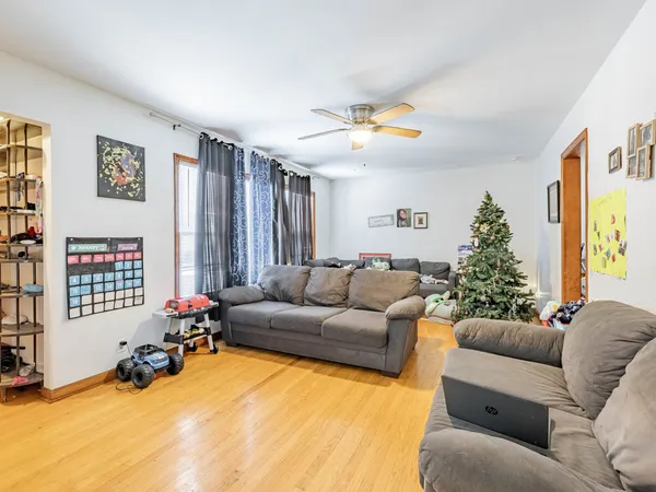 $165,000 | 580 Hirsch Avenue, Calumet City, IL 60409