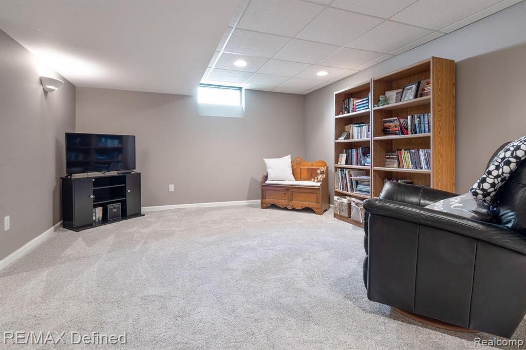 1644 Devonwood Drive Rochester Hills, MI 48306 - Photo 38 of 56