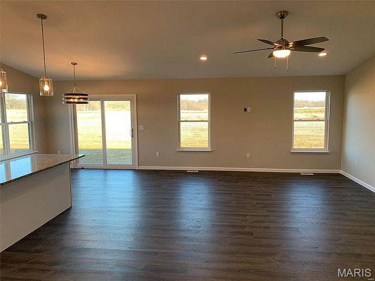 440 Foxtail Drive Freeburg, IL 62243 - Photo 4 of 8