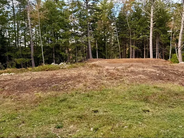 $265,000 | 8 Heron Way, Mont Vernon, NH 03057