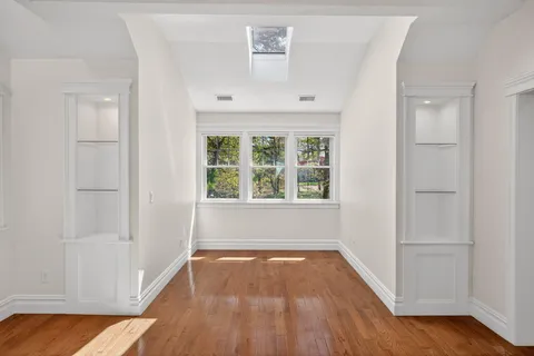 $989,000 | 2 Quinns Way, Unit 2, Mashpee, MA 02649