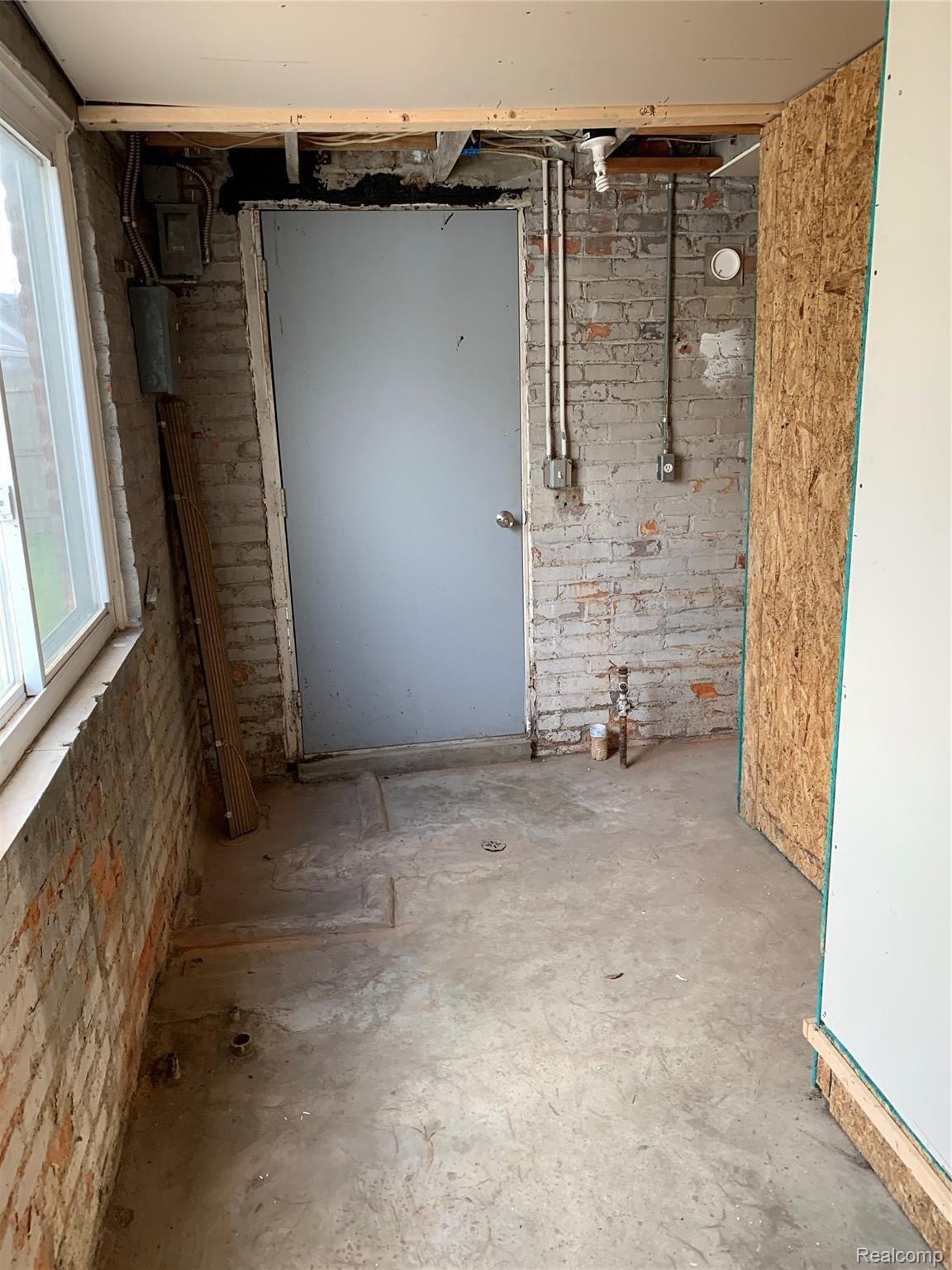 6930 Beech Daly Road Taylor, MI 48180 - Photo 23 of 24 6930 Beech Daly "BONUS HOUSE" Room that is plumb prepped for bathroom
