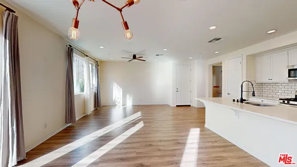 $3,800 | 9241 North Lamia Court, Unit 11, North Hills, CA 91343