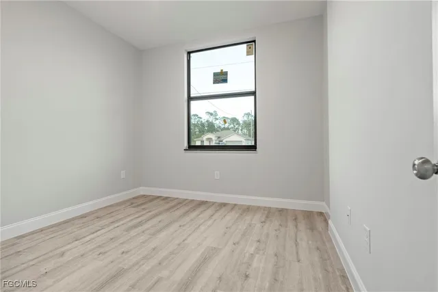 $1,600 | 935 Panda Drive, Lehigh Acres, FL 33974