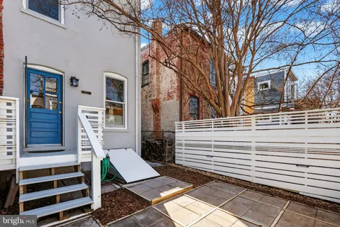 $925,000 | 654 Acker Place Northeast, Washington, DC 20002