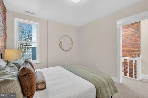 $925,000 | 654 Acker Place Northeast, Washington, DC 20002