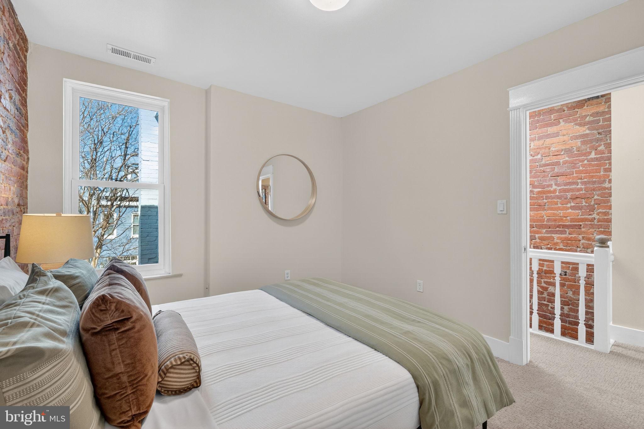 654 Acker Place Northeast Washington, DC 20002 - Photo 20 of 38