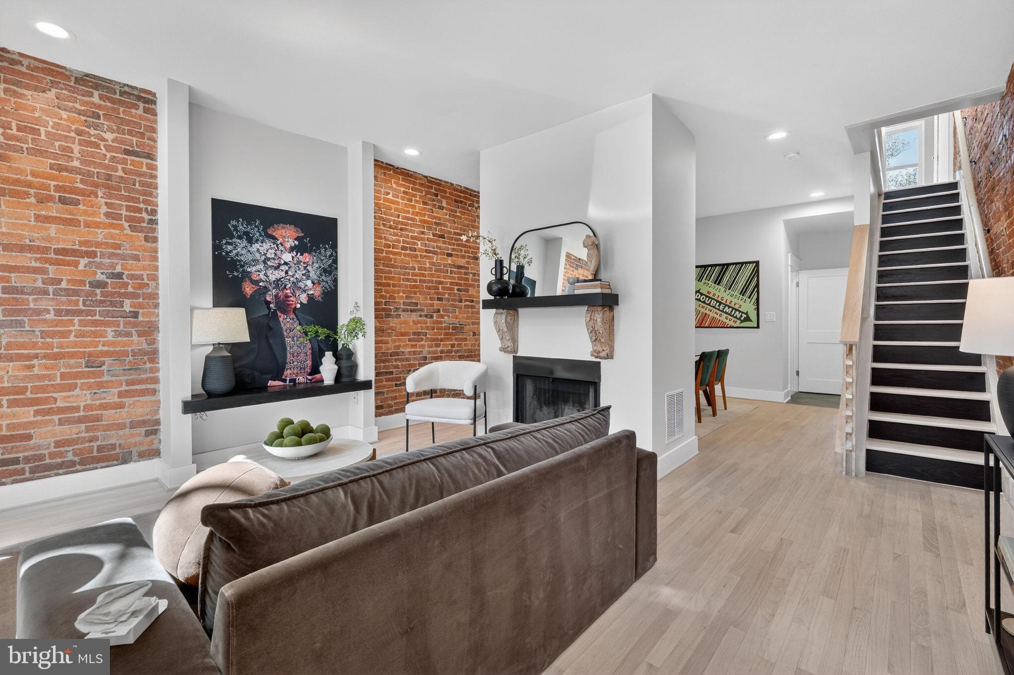 654 Acker Place Northeast Washington, DC 20002 - Photo 6 of 38