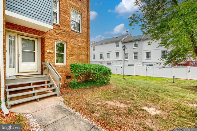 $350,000 | 9652 Canterbury Riding, Unit 184, Laurel, MD 20723