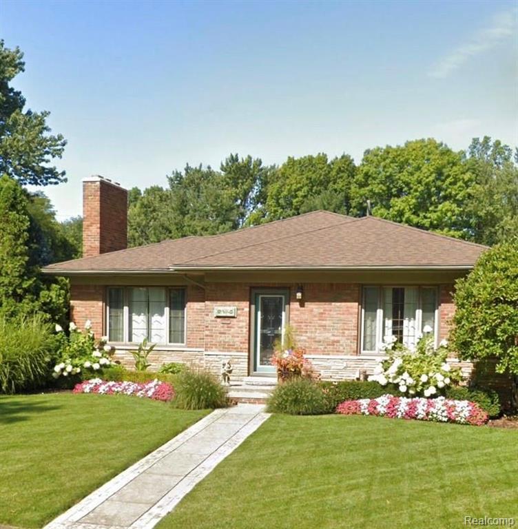 412 Roland Court Grosse Pointe Farms, MI 48236 - Photo 1 of 44