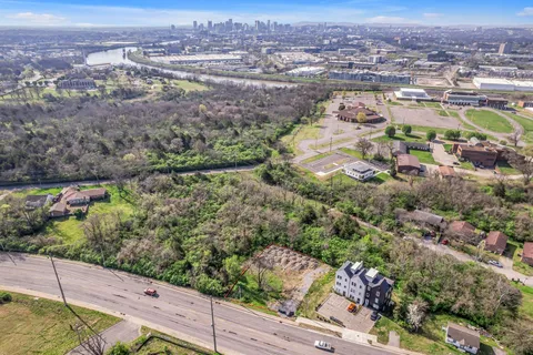 $429,900 | 630 West Trinity Lane, Nashville, TN 37207