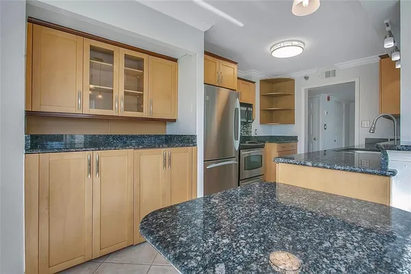 $2,850 | 206 Quayside Circle, Unit 503, Maitland, FL 32751