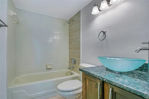 $2,850 | 206 Quayside Circle, Unit 503, Maitland, FL 32751