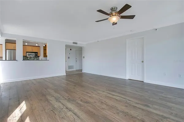 $2,850 | 206 Quayside Circle, Unit 503, Maitland, FL 32751