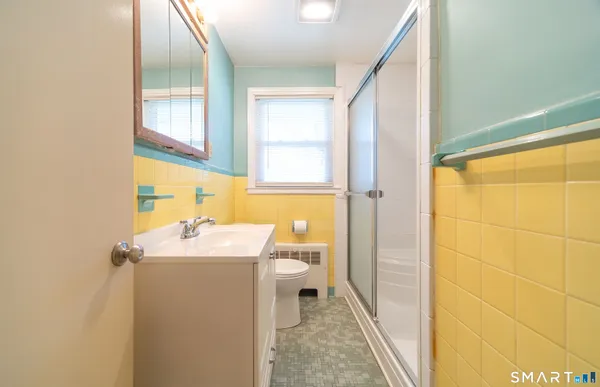 $369,900 | 16 Featherbed Lane, Branford, CT 06405