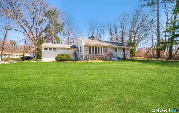 $369,900 | 16 Featherbed Lane, Branford, CT 06405