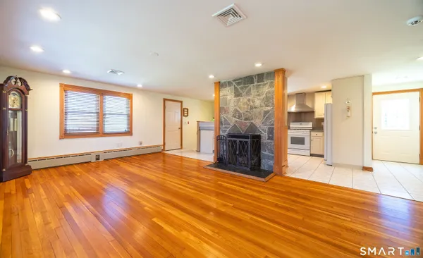 $369,900 | 16 Featherbed Lane, Branford, CT 06405