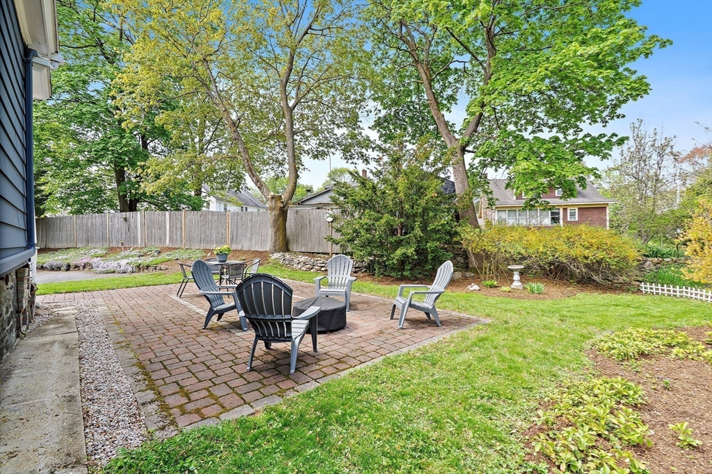 18 O'Neil Street Hudson, MA 01749 - Photo 37 of 40