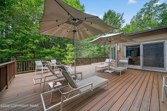 $1,350,000 | 804 Ranch Court, Hawley, PA 18428