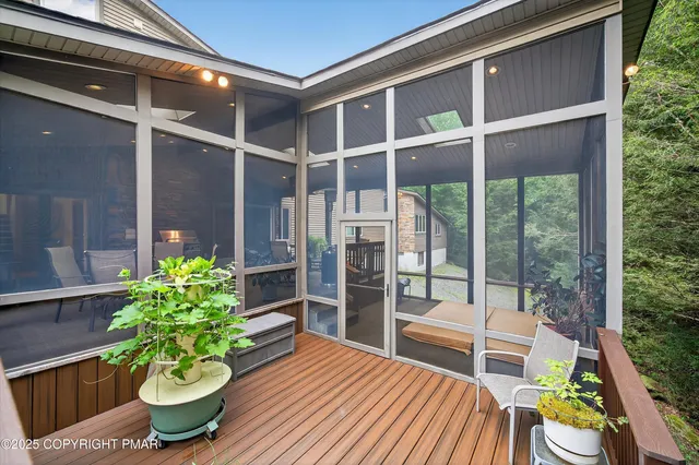 $1,350,000 | 804 Ranch Court, Hawley, PA 18428