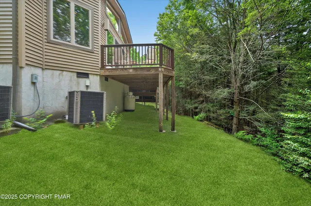 $1,350,000 | 804 Ranch Court, Hawley, PA 18428