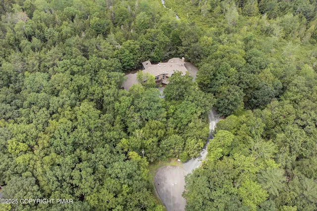 $1,350,000 | 804 Ranch Court, Hawley, PA 18428