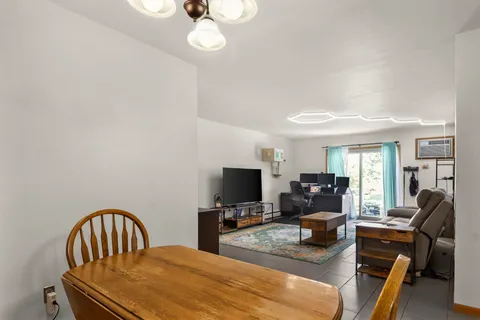 $195,000 | 50 Whitcomb Circle, Unit 5, Madison, WI 53711