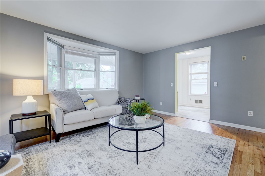 358 Linden Street Rochester, NY 14620 - Photo 5 of 42 Gallery Image 5
