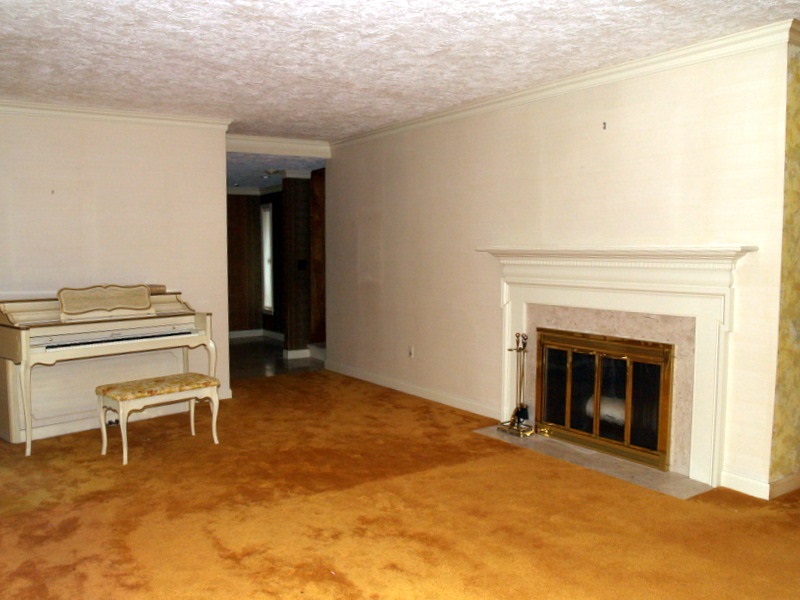 191 Pinecrest Road Manchester, NH 03104 - Photo 14 of 21 Gallery Image 14