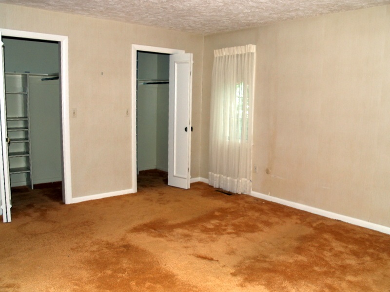 191 Pinecrest Road Manchester, NH 03104 - Photo 19 of 21 Gallery Image 19
