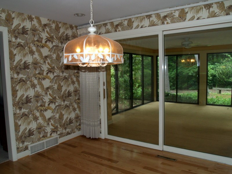 191 Pinecrest Road Manchester, NH 03104 - Photo 5 of 21 Gallery Image 5