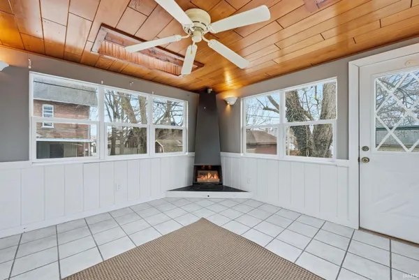 $164,900 | 413 West Fort Wayne Street, Warsaw, IN 46580