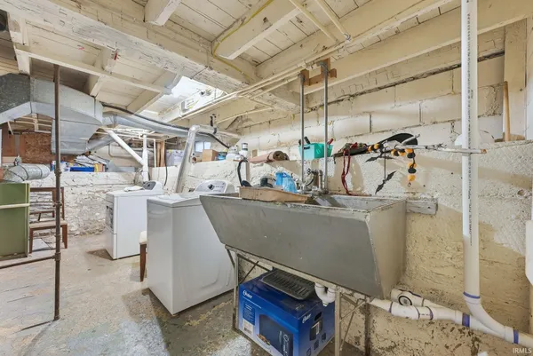 $164,900 | 413 West Fort Wayne Street, Warsaw, IN 46580