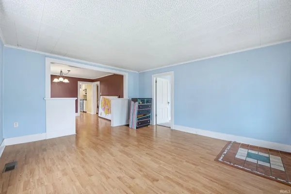 $164,900 | 413 West Fort Wayne Street, Warsaw, IN 46580