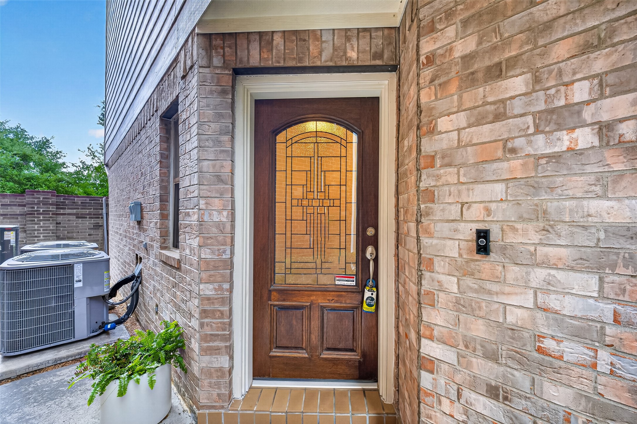 1807 Stacy Crest Houston, TX 77008 - Photo 7 of 35