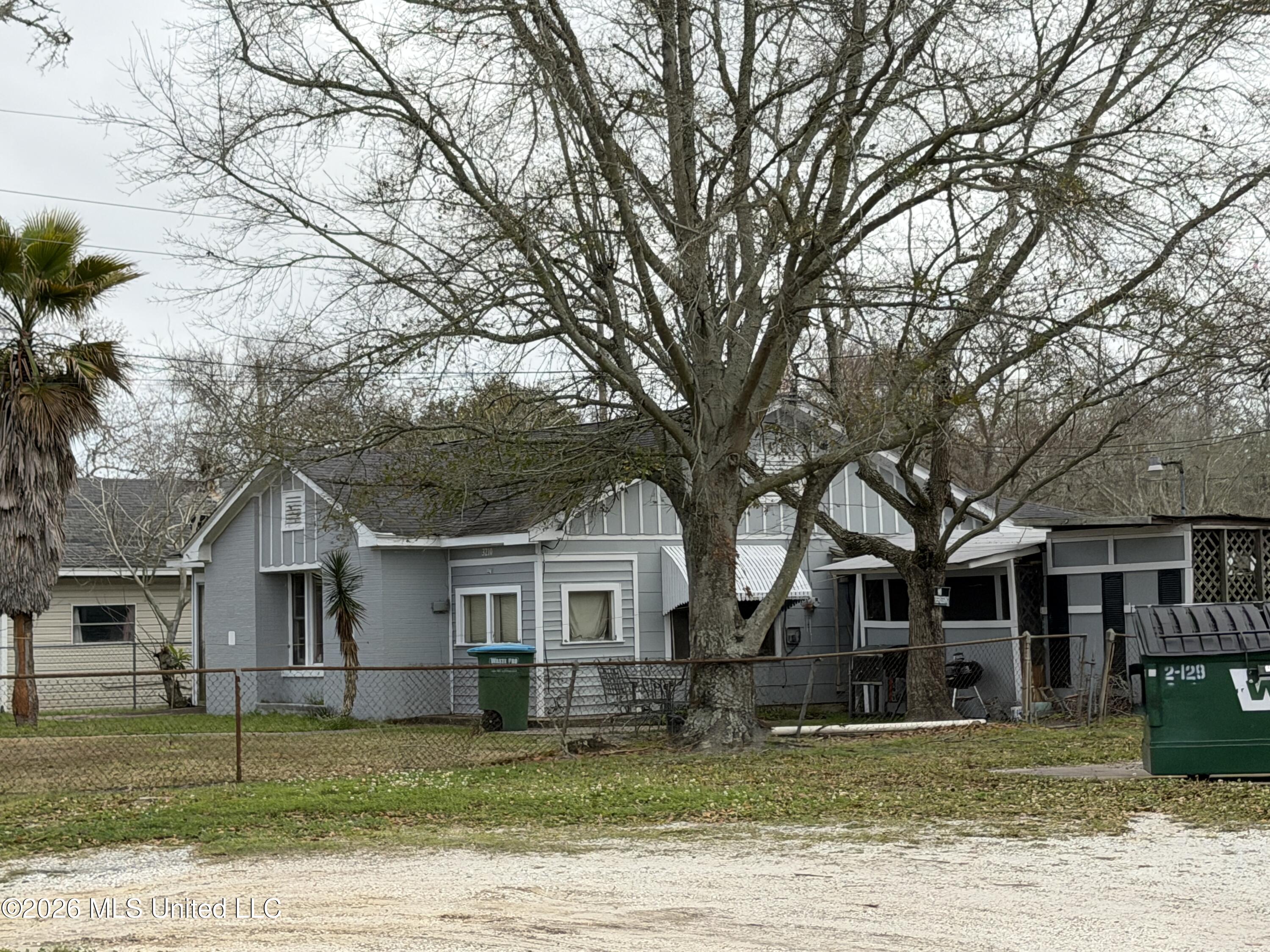 3210 Old Mobile Avenue Pascagoula, MS 39581 - Photo 3 of 3 IMG_1267