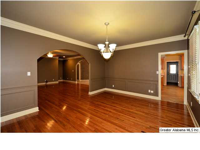315 Christopher Cove Sterrett, AL 35147 - Photo 9 of 32