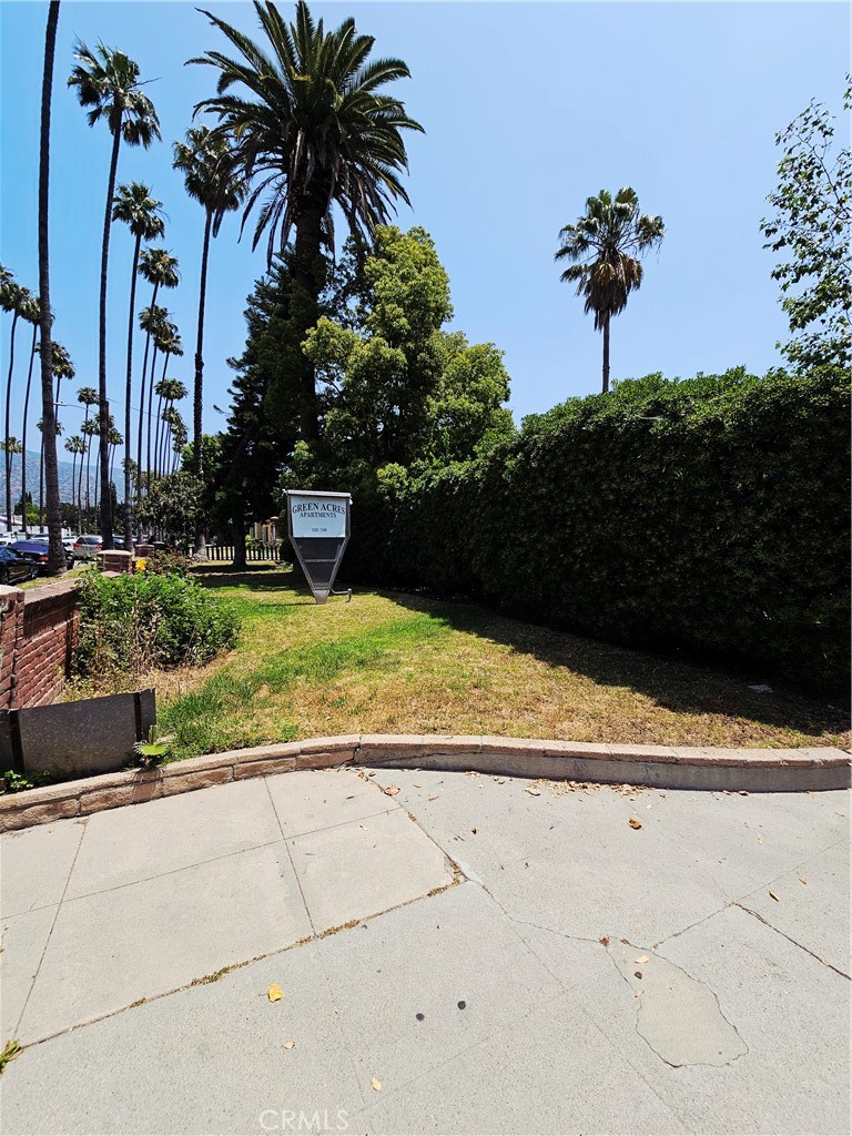 1142 Western Avenue Glendale, CA 91201 - Photo 4 of 23 a view of a terrace