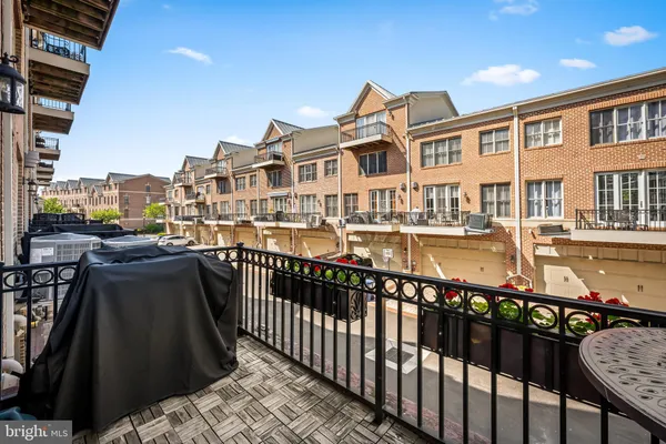 $829,000 | 2618 Lighthouse Lane, Baltimore, MD 21224