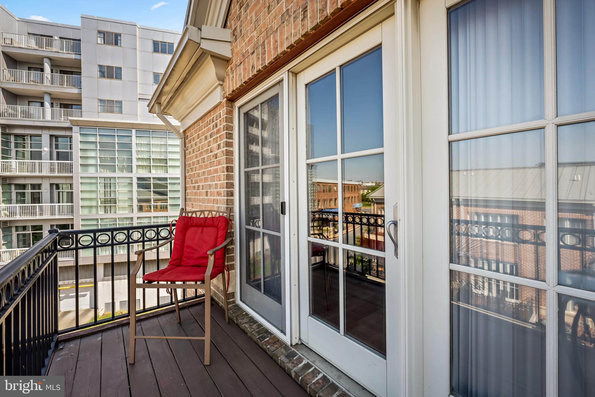 2618 Lighthouse Lane Baltimore, MD 21224 - Photo 39 of 60 a view of roof deck