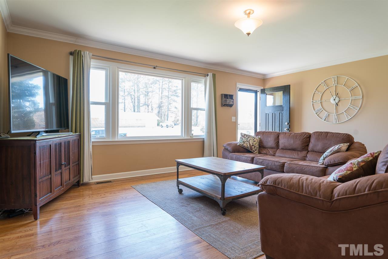 2705 Dove Lane Raleigh, NC 27604 - Photo 4 of 25