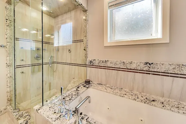 $830,000 | 1632 West Julian Street, Unit 1W, Chicago, IL 60622