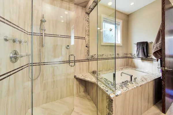 $830,000 | 1632 West Julian Street, Unit 1W, Chicago, IL 60622