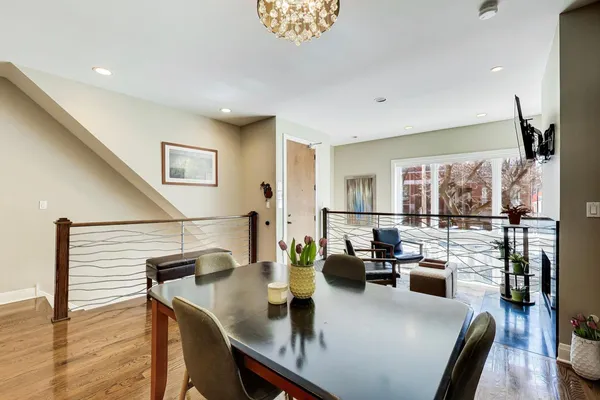 $830,000 | 1632 West Julian Street, Unit 1W, Chicago, IL 60622