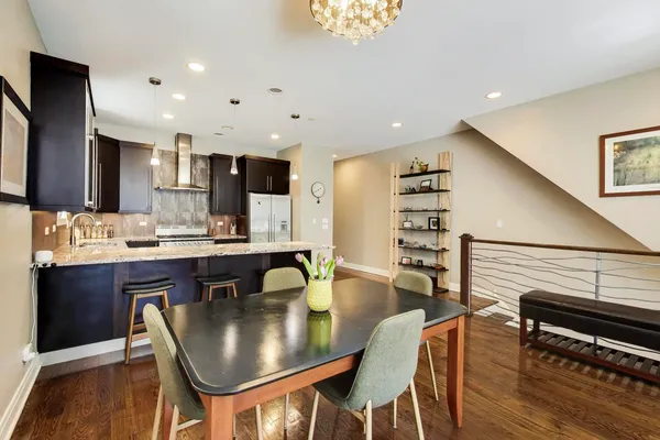 $830,000 | 1632 West Julian Street, Unit 1W, Chicago, IL 60622