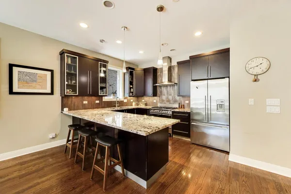 $830,000 | 1632 West Julian Street, Unit 1W, Chicago, IL 60622