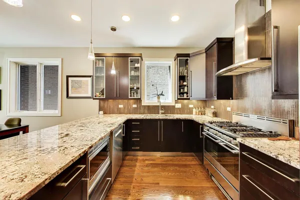 $830,000 | 1632 West Julian Street, Unit 1W, Chicago, IL 60622
