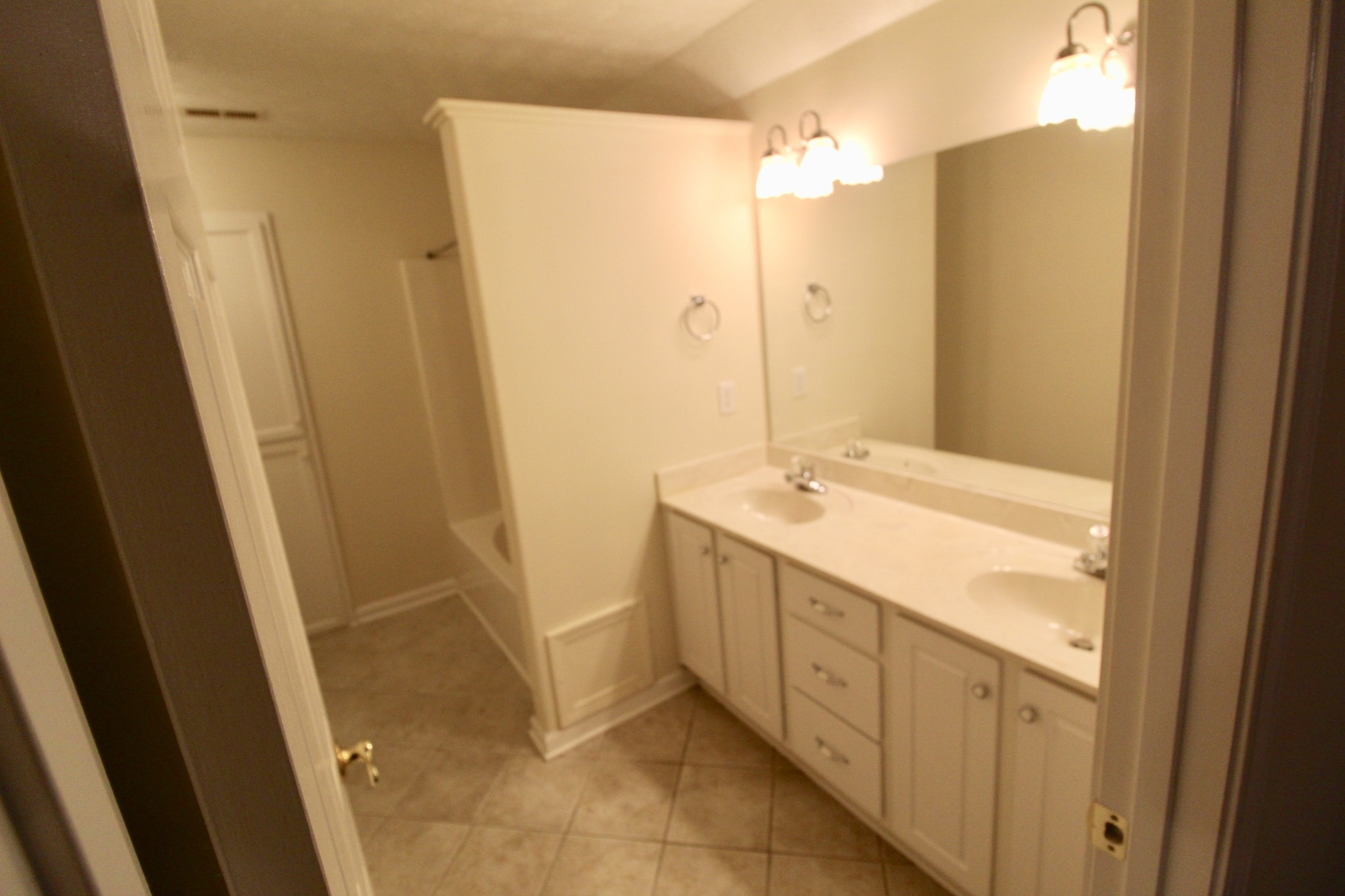 3911 Dodson Chapel Road, Unit 20 Hermitage, TN 37076 - Photo 19 of 32 Gallery Image 19